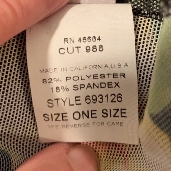 *HP* Beautiful flowery sheer beach cover up. - Picture 4 of 6